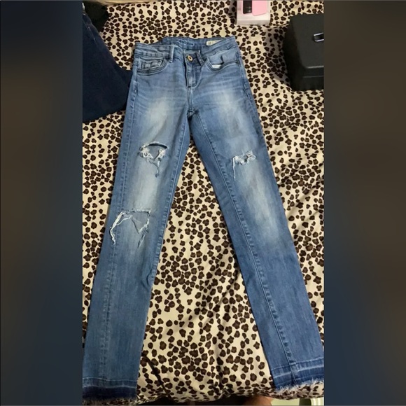 Zara Ripped Skinny Jeans - Picture 2 of 5